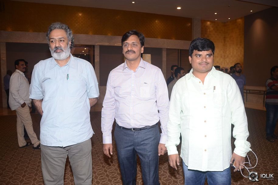 100-Days-of-Love-Movie-Audio-Launch